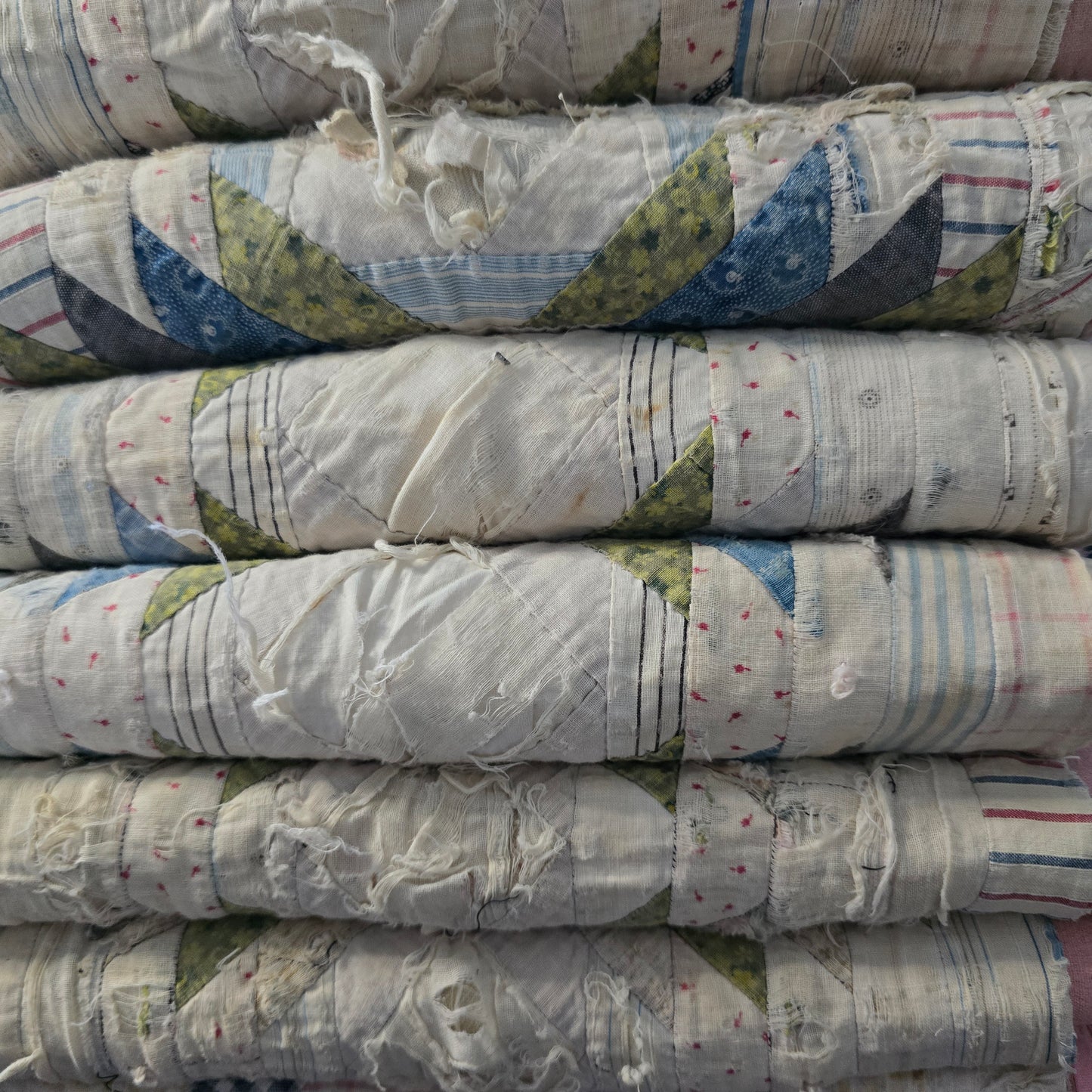 Tattered Quilt Blocks (flower)