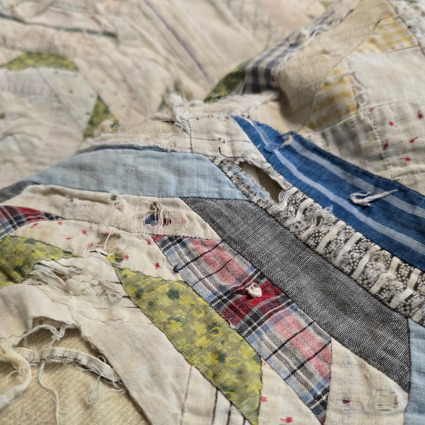 Tattered Quilt Blocks (flower)
